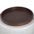 Pouf de rangement en bouclette perlée – Accents en cuir, couvercle plateau en bois, intérieur doublé