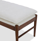Banc rembourré en tissu haute performance Snow – Assise capitonnée, pieds en bois massif