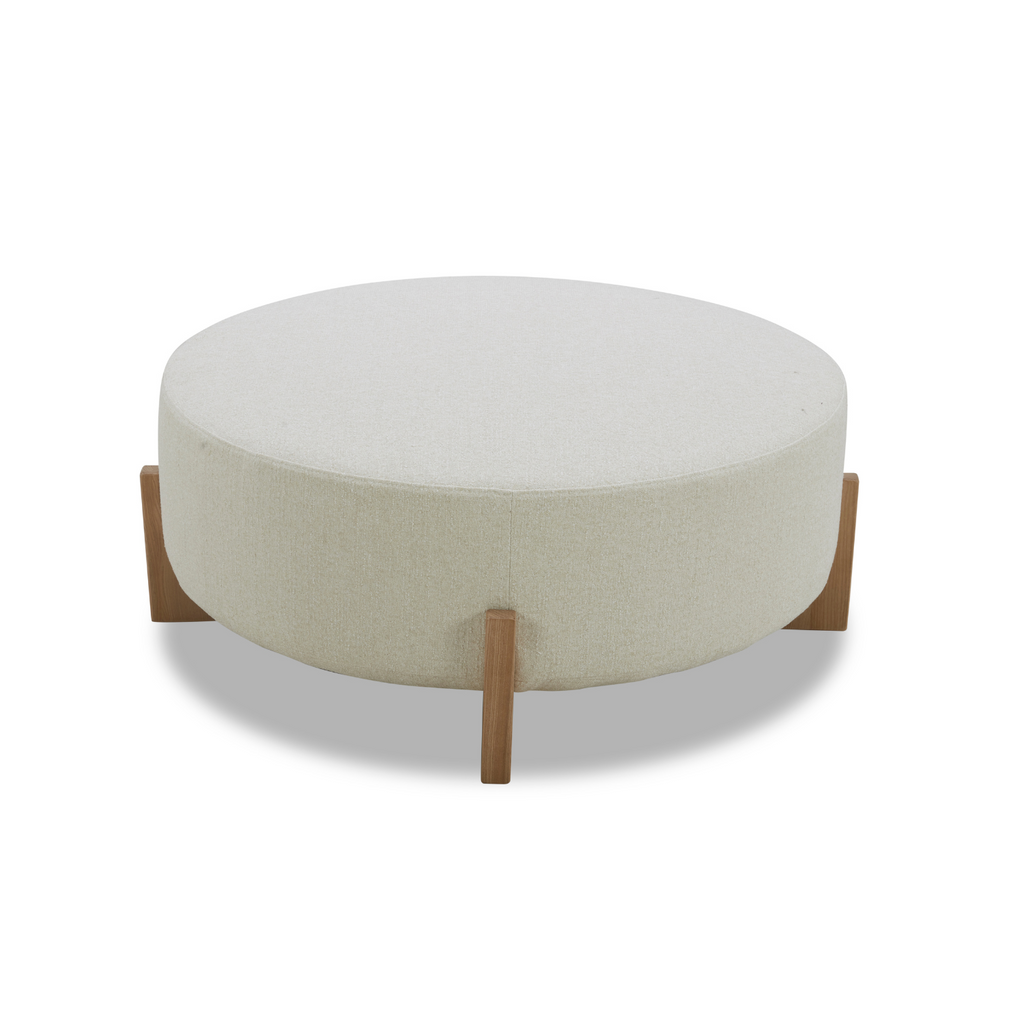 Pouf rond en polyester ivoire - Piètement en bois clair, design scandinave