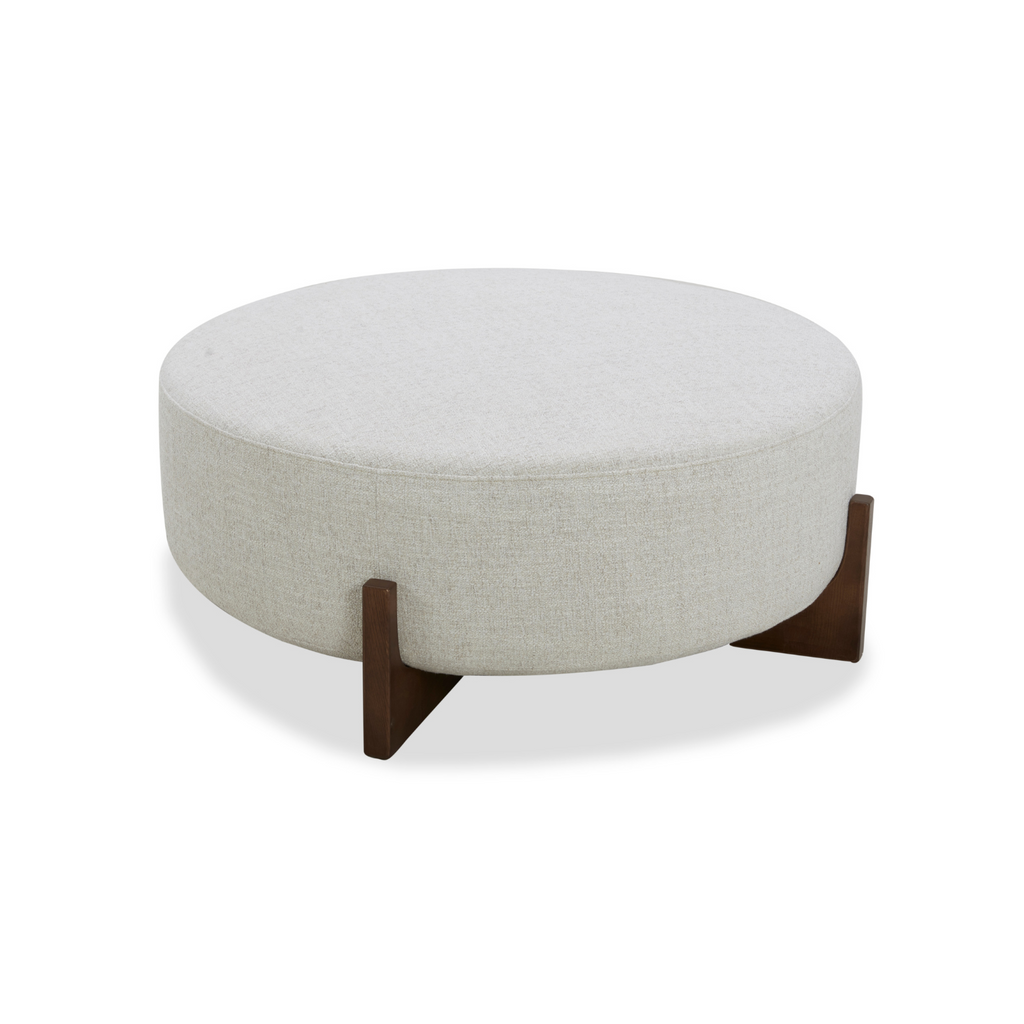 Pouf rond en polyester tissé couleur blé – Piètement en bois foncé, option table basse