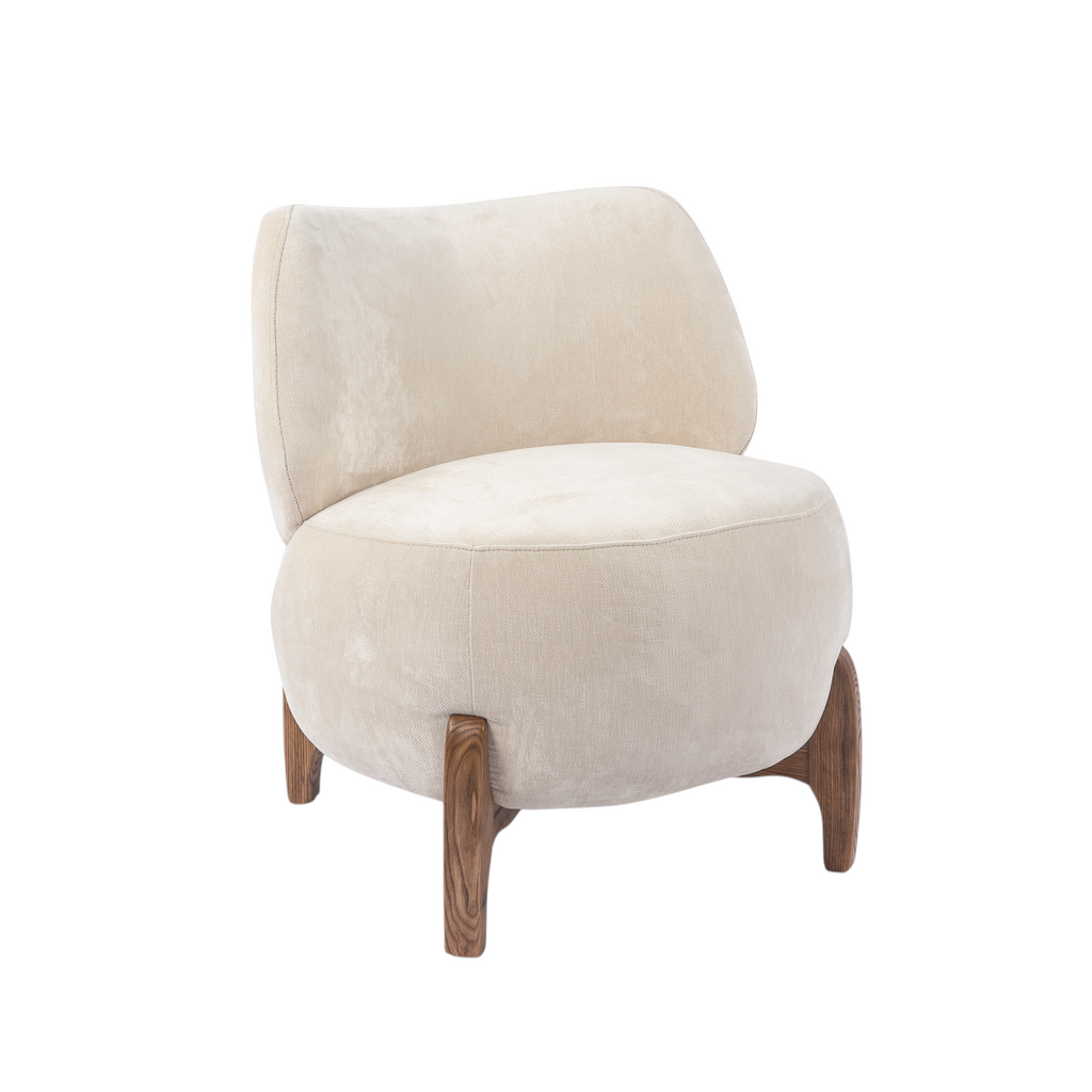 Fauteuil d'appoint arrondi en velours ivoire – Profil bas, base en bois massif