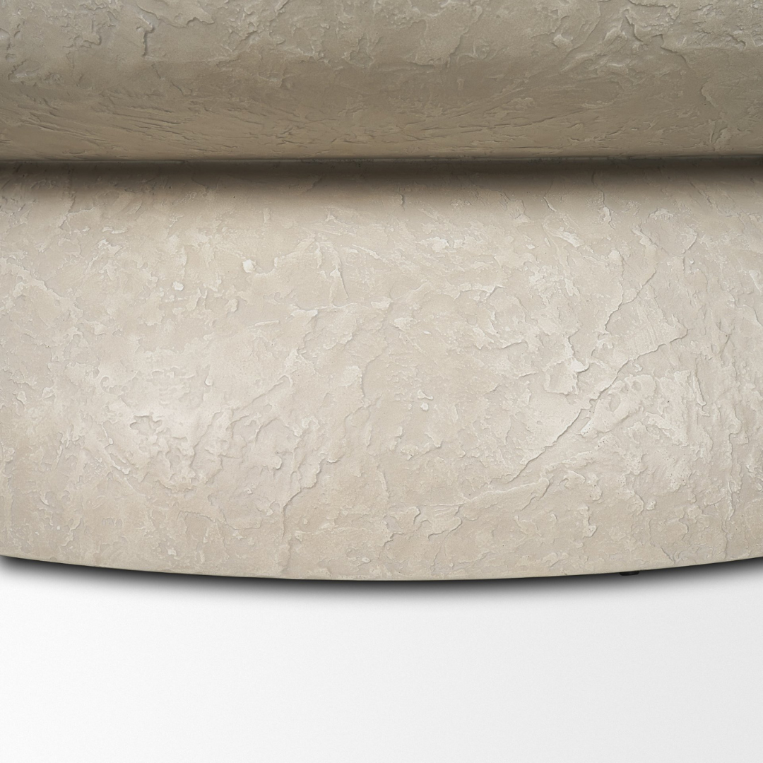 Table basse ronde en béton - Silhouette tambour, finition pierre pâle, intérieur