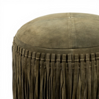 Pouf rond en daim vert forêt - Détails frangés