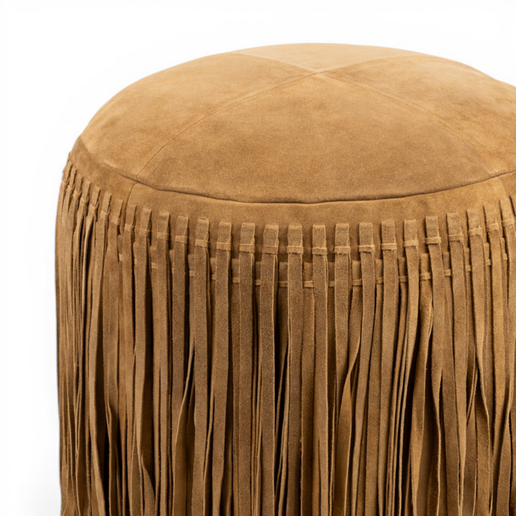 Pouf rond en cuir suédé couleur chameau - Détail franges, Repose-pieds