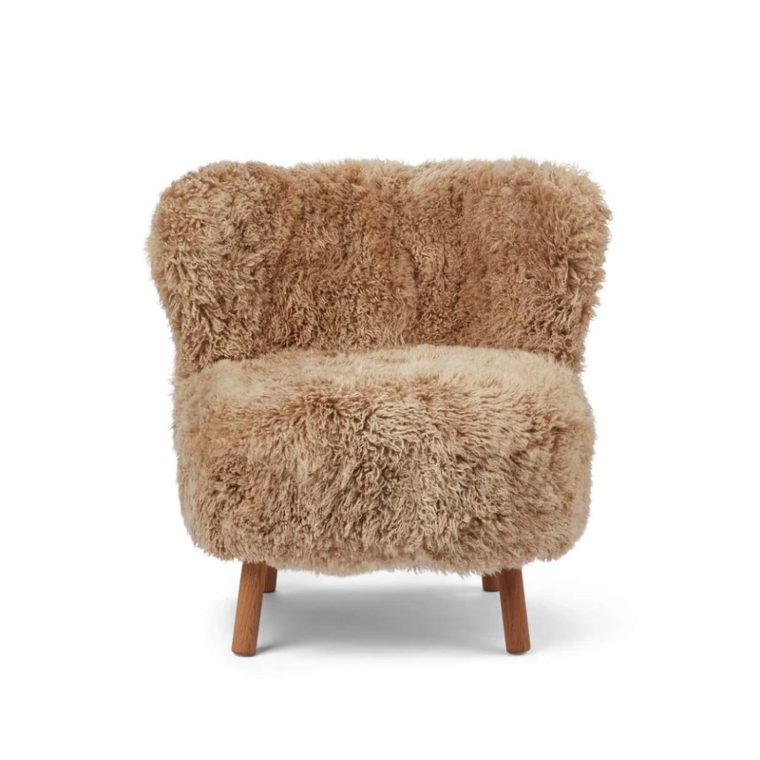 Fauteuil lounge en peau de mouton à poils longs couleur miel - Pieds en chêne massif