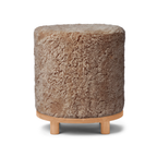 Pouf rond en laine et peau de mouton, couleur taupe – Piètement en chêne massif