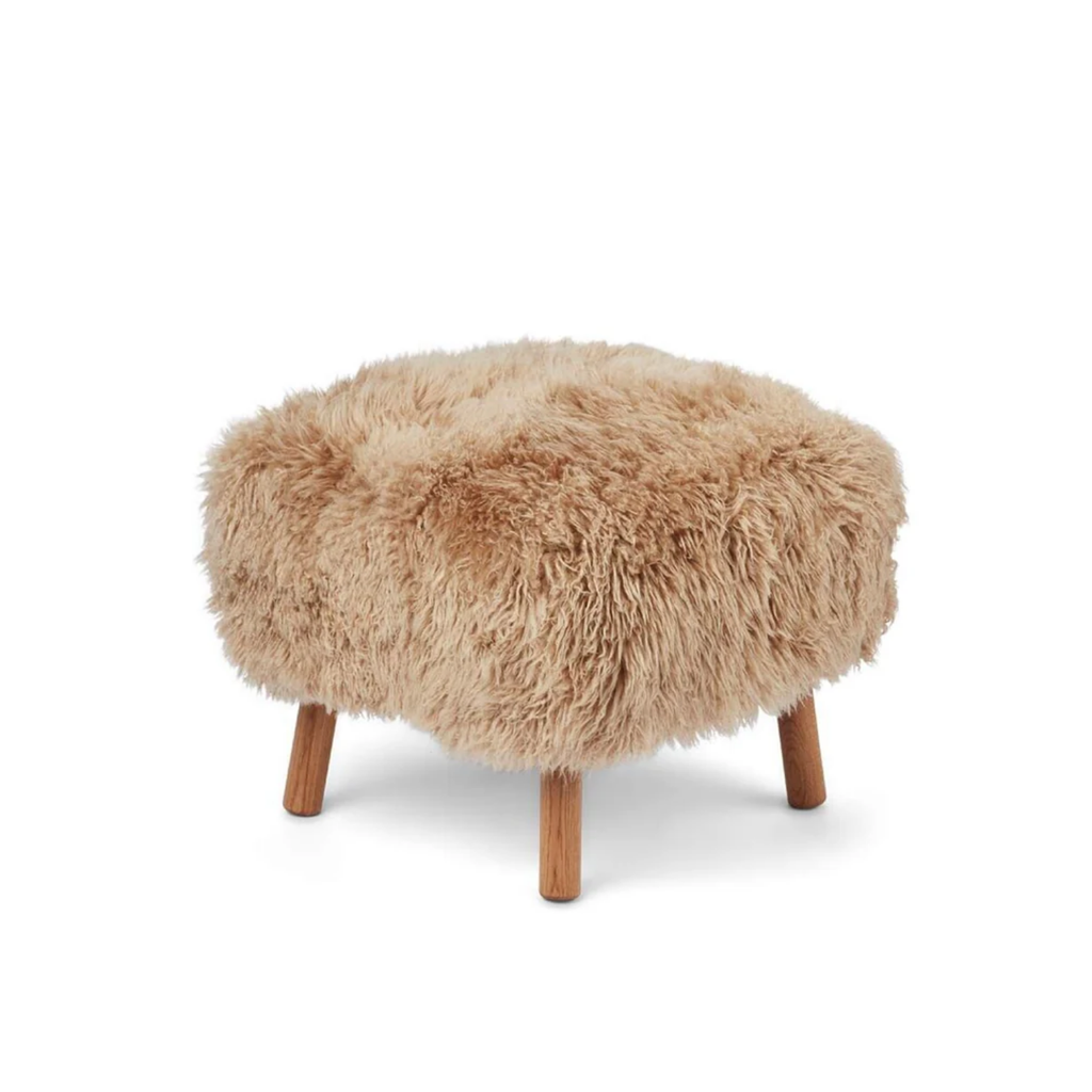 Pouf en peau de mouton à longs poils couleur miel - Pieds en chêne massif