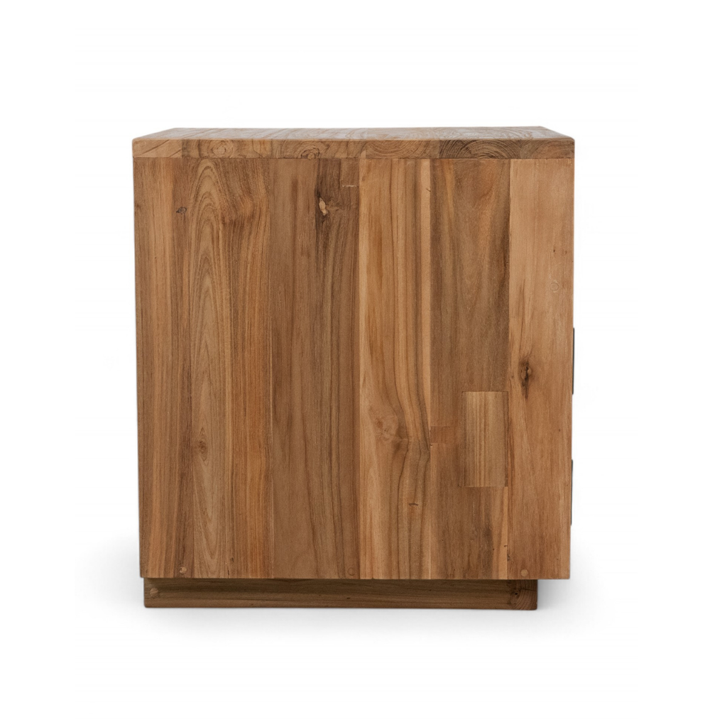 Table d'appoint en teck recyclé - Tiroir en cannage, poignées en métal noir, caractère rustique