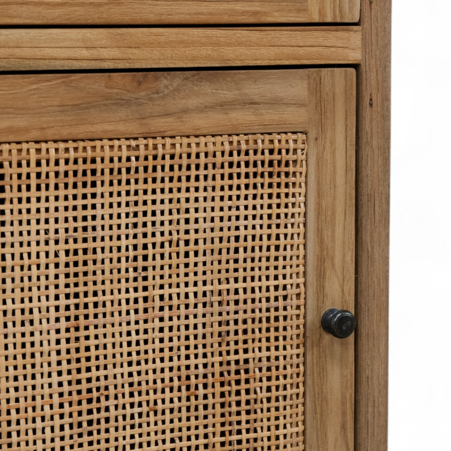 Table d'appoint en teck recyclé - Tiroir en cannage, poignées en métal noir, caractère rustique