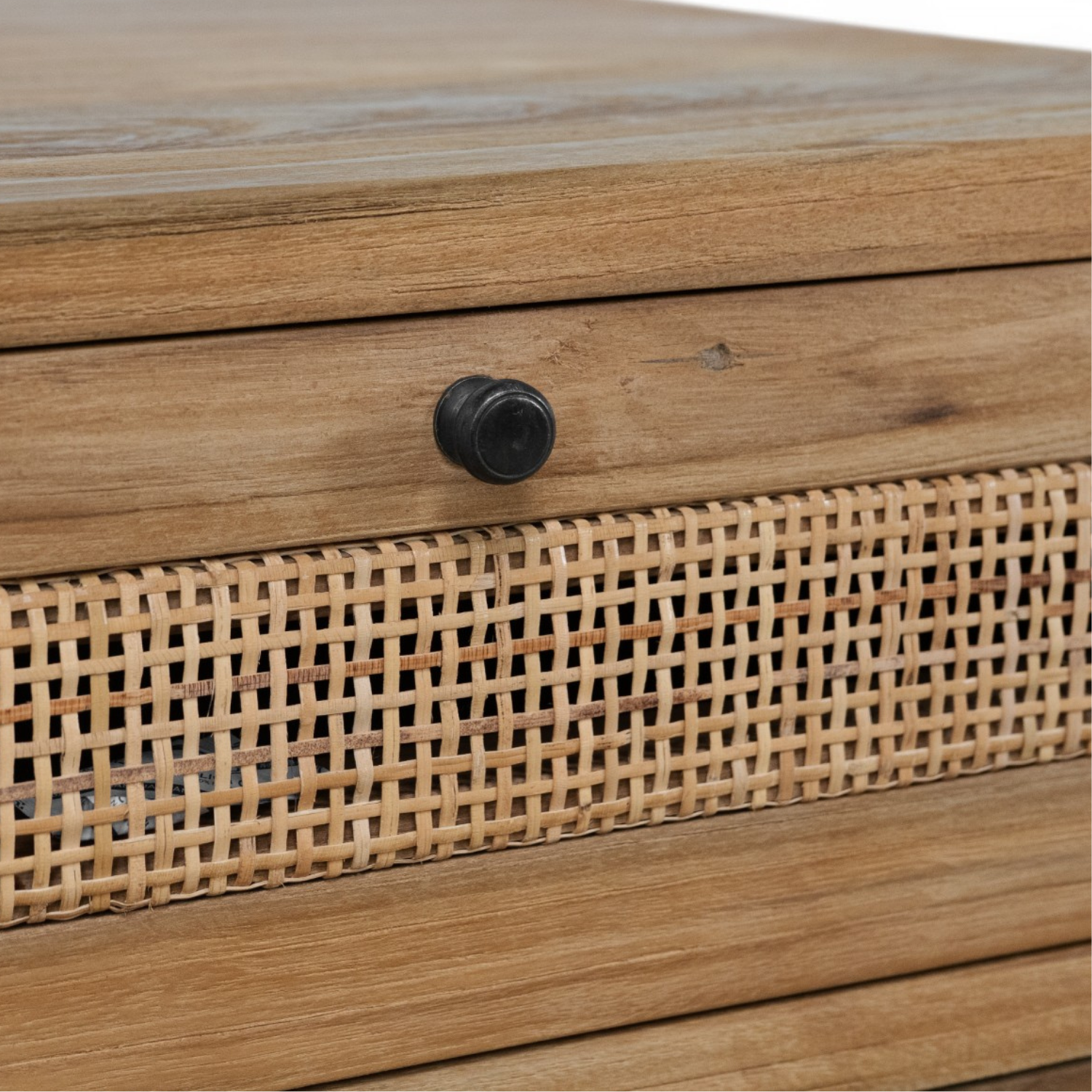 Table d'appoint en teck recyclé - Tiroir en cannage, poignées en métal noir, caractère rustique