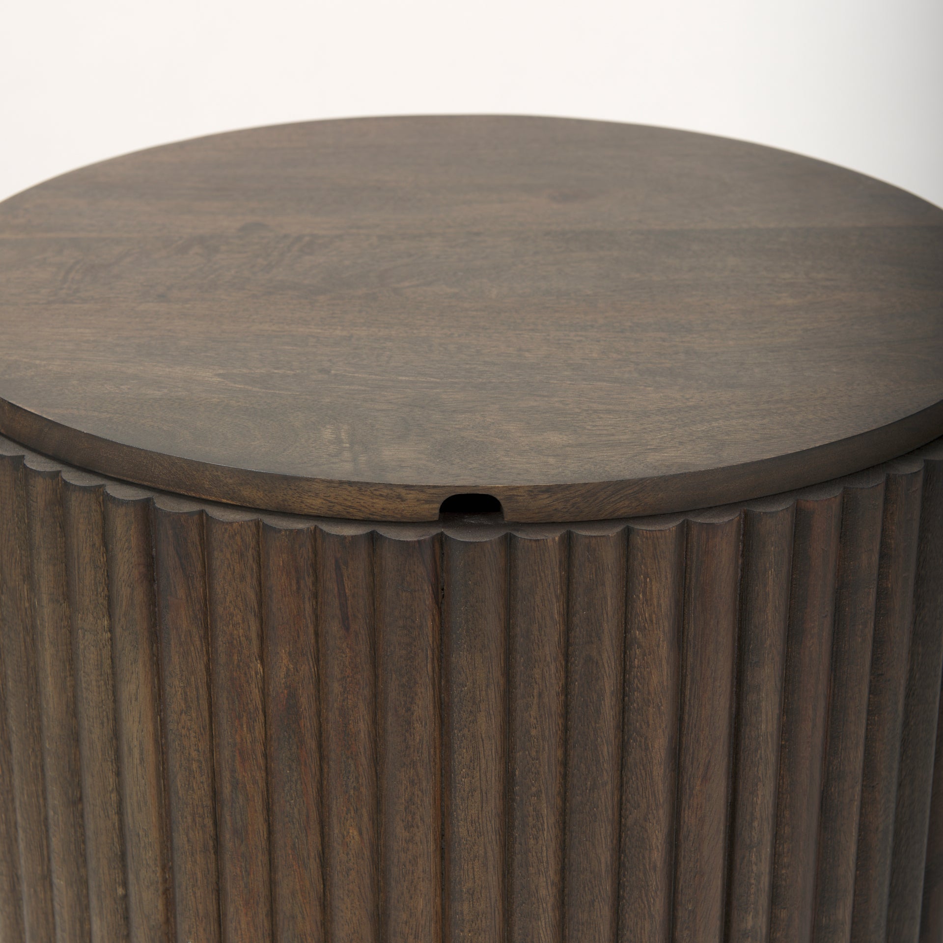 Table d'appoint en bois de manguier massif brun expresso - Base cannelée, couvercle amovible